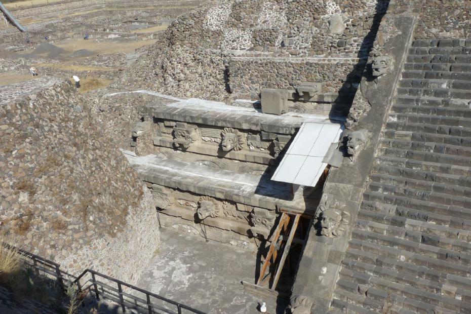 Mexiko: Zweite Bauphase am Tempel des Quetzalcoatl