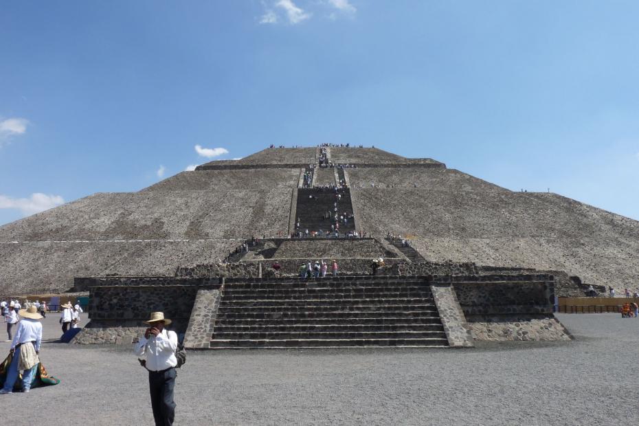 Mexiko: Die Sonnenpyramide in Teotihuacan
