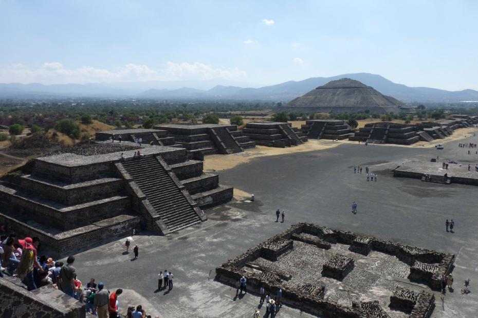 Mexiko: Blick von der Mondpyramide