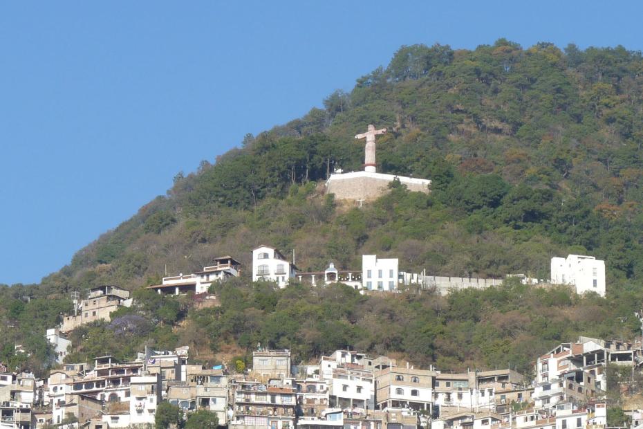 Mexiko: Jesus Statur über Taxco