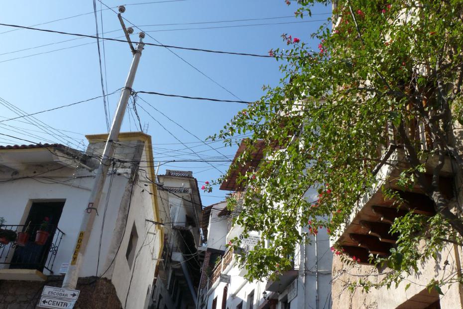 Mexiko: Steile Gasse in Taxco