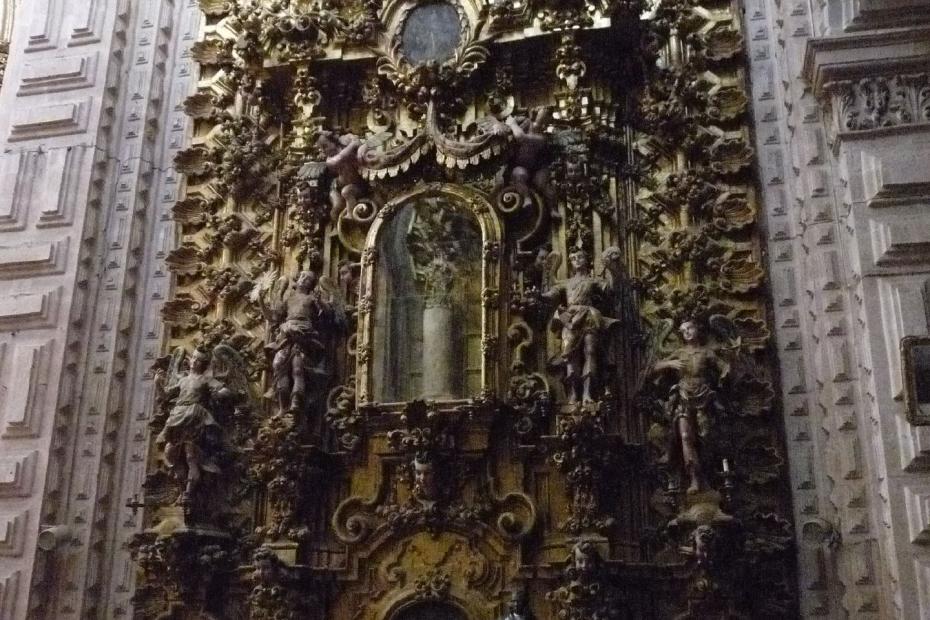 Mexiko: Kleiner Altar im südlichen Chor