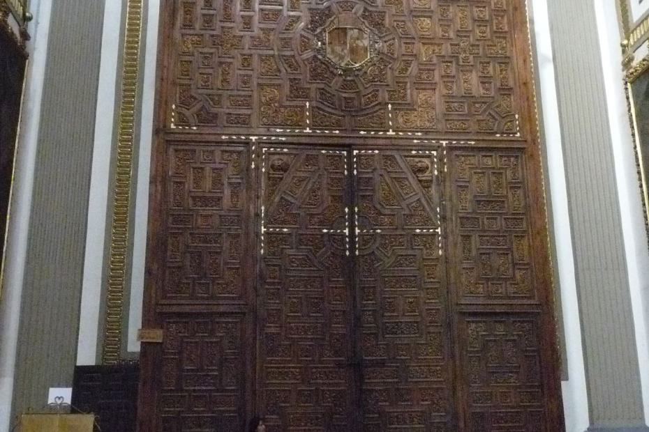 Mexiko: Eingangstor zur Kathedrale von Puebla