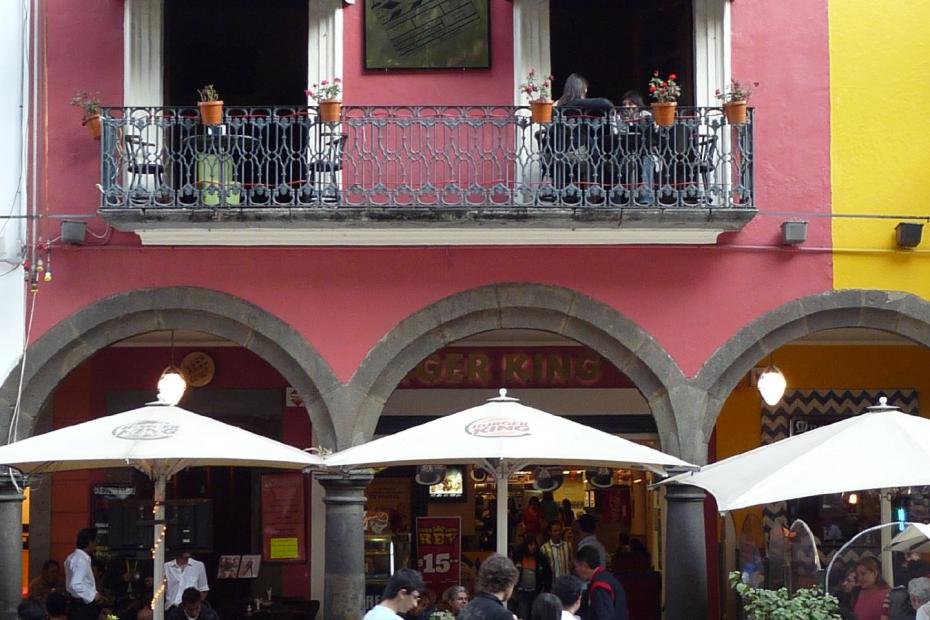 Mexiko: Fastfood aus Kolonialgebäuden in Puebla