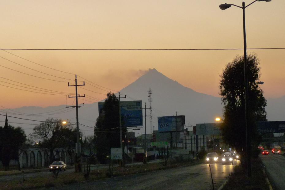 Mexiko: Der Popocatepetl speiht Asche