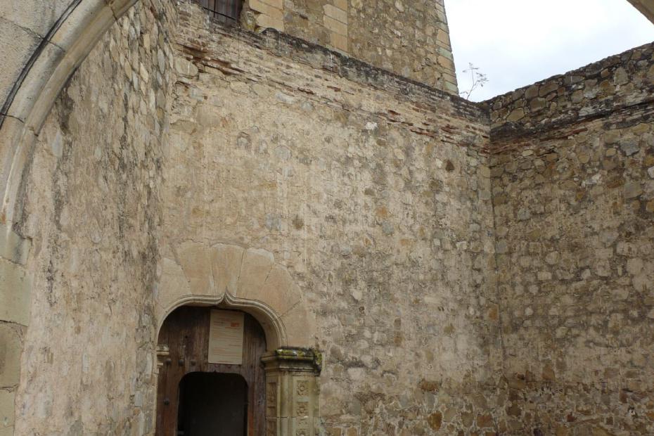 Mexiko: Rundbogen im Kloster Cuilapan