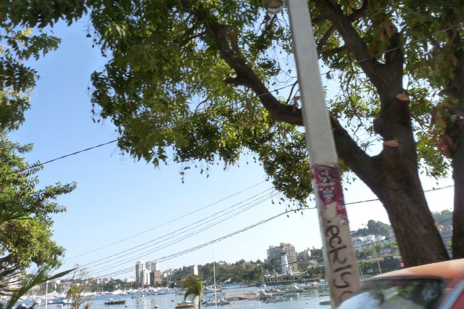 Mexiko: Küstenstraße an der Hotelzone in Acapulco