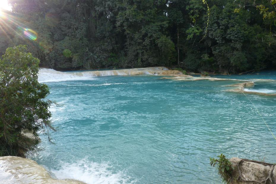 Mexiko: Blaues Wasser an den Wasserfällen