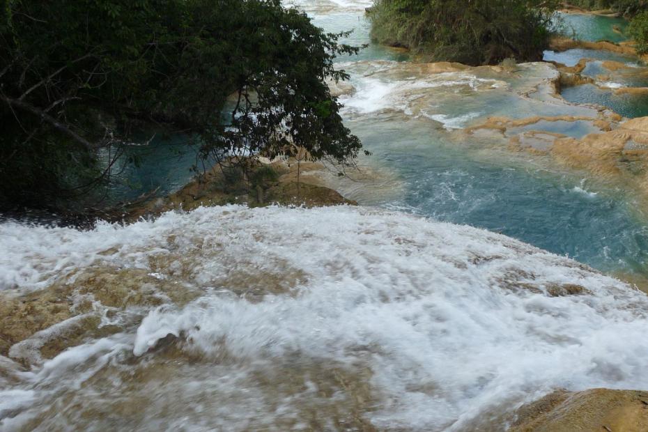 Mexiko: Die Wasserfälle der Agua Azul von oben