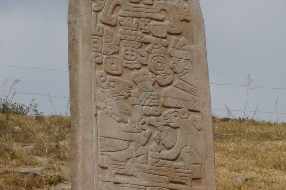 Mexiko: Die Stele 18 in Monte Alban