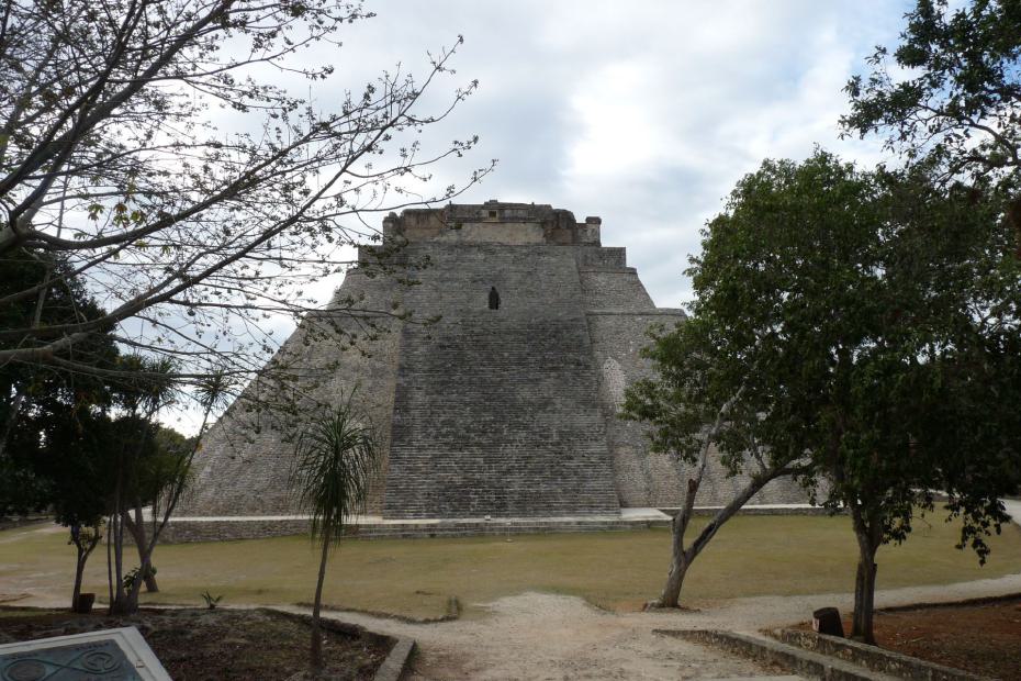 Mexiko: Die Pyramide des Zauberers in Uxmal