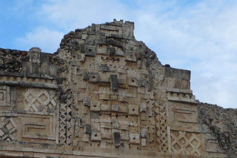 Mexiko: Die alte Militärakademie von Uxmal