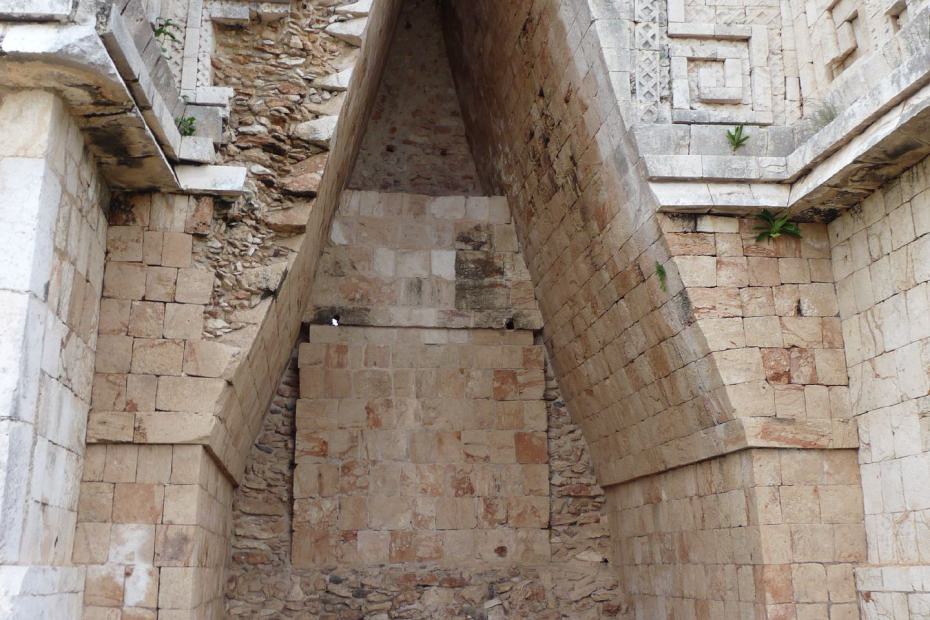 Mexiko: Ehemaliger Audienzsaal in Uxmal
