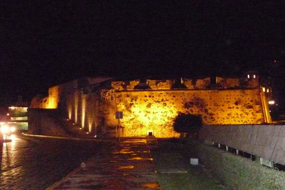 Mexiko: Überreste der Stadtbefestigung