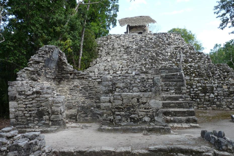 Mexiko: Pyramide der Macanxoc Gruppe in Coba