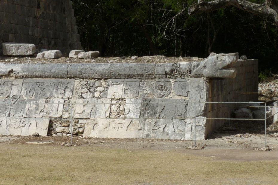 Mexiko: Die Venusplattform in Chitzen Itza