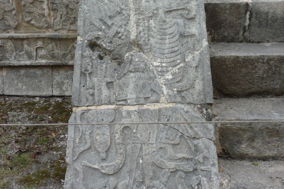 Mexiko: Stele an der Venusplattform