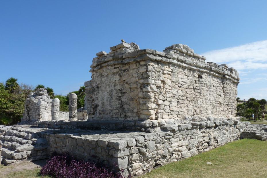 Mexiko: Mayagebäude Casa del Cenote in Tulum