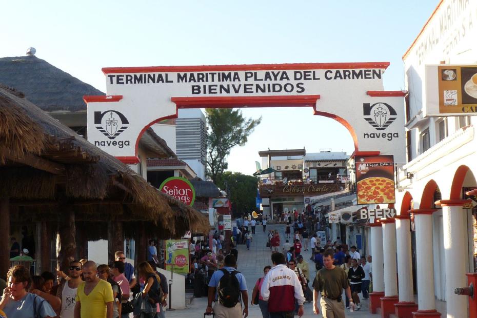 Mexiko: Der Fährhafen von Playa del Carmen