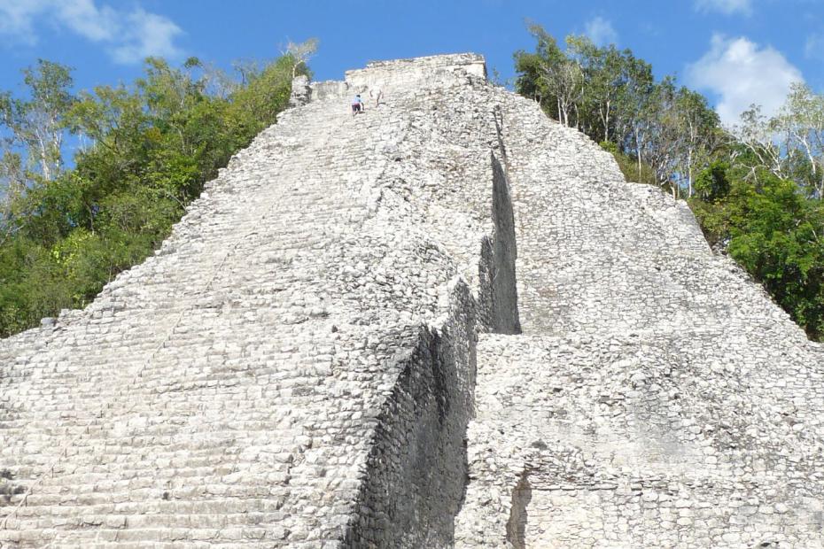 Mexiko: Die große Mayapyramide von Coba
